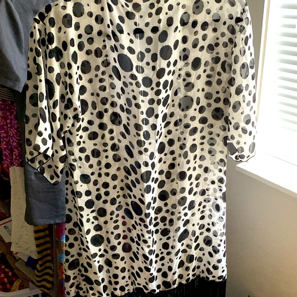 Black & White LuLaRoe Lindsay Kimono - NWOT Small - Picture 2 of 9